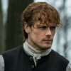 Outlander: Sam Heughan beccato a baciare una donna misteriosa, le foto