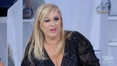 Uomini e Donne, ex vippone si presenta per Tina Cipollari: cos’è successo