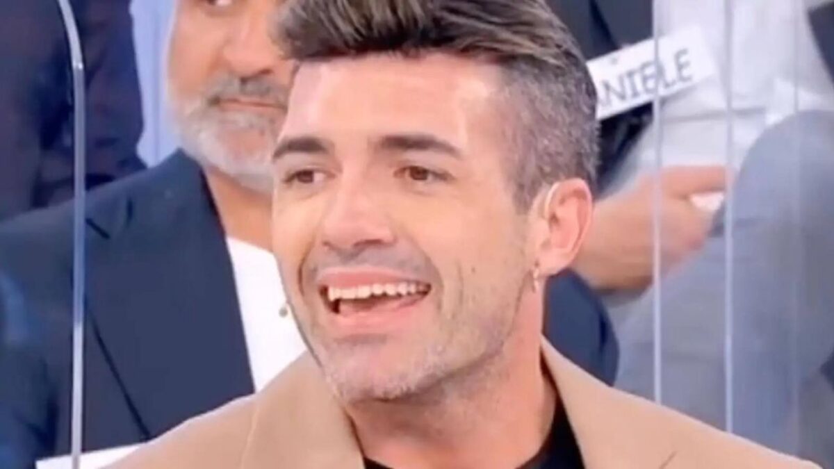 Uomini e Donne, Carlo Mancini pronto a salire sul trono? “Sto valutando se…”