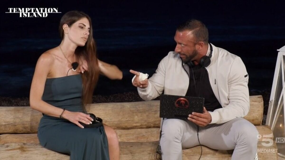 Temptation Island: “Lo amo ancora”, Vittoria non rinuncia a Daniele, ma lui…