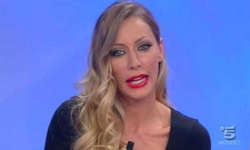 Uomini e Donne, Karina Cascella torna come opinionista? “Domani…”