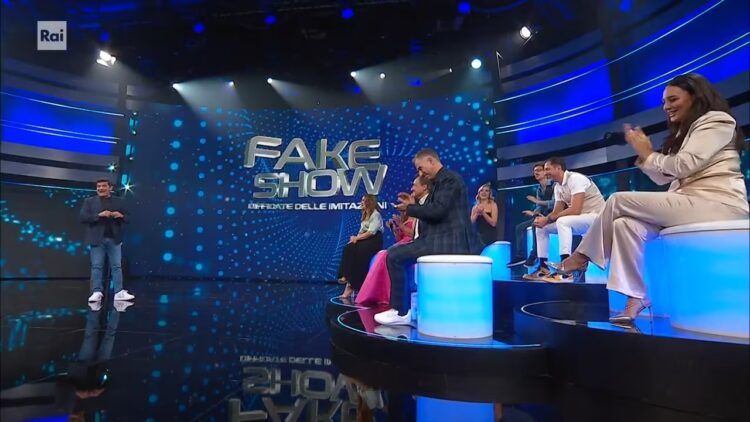 Fake Show, ultima puntata mercoledì 18 ottobre su Rai 2: anticipazioni e ospiti di Max Giusti