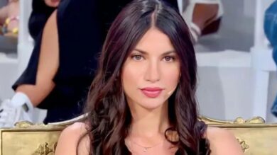 Uomini e Donne, Michele Longobardi contattava le corteggiatrici con un profilo fake, Manuela Carriero: “Fece lo stesso con me”