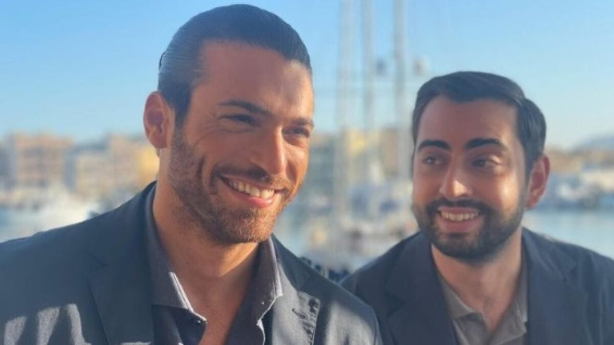 Can Yaman, “lezioni d’amore” sul set di Viola come il mare 2