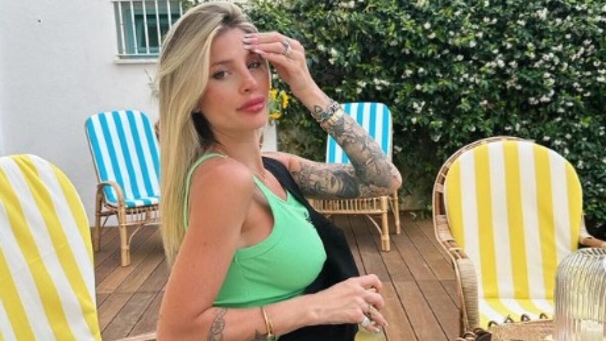 Chiara Nasti, minigonna e tacchi a spillo dopo il parto: la nuova polemica