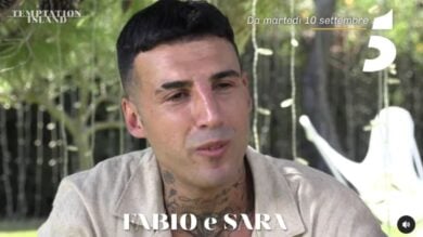 Temptation Island, nuove segnalazioni su Fabio (fidanzato di Sara): “L’ho sentito fino a luglio”