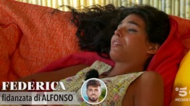 Temptation Island, Federica si lascia andare ad un lungo sfogo: “Non ho amiche, se io e Alfonso litighiamo…”